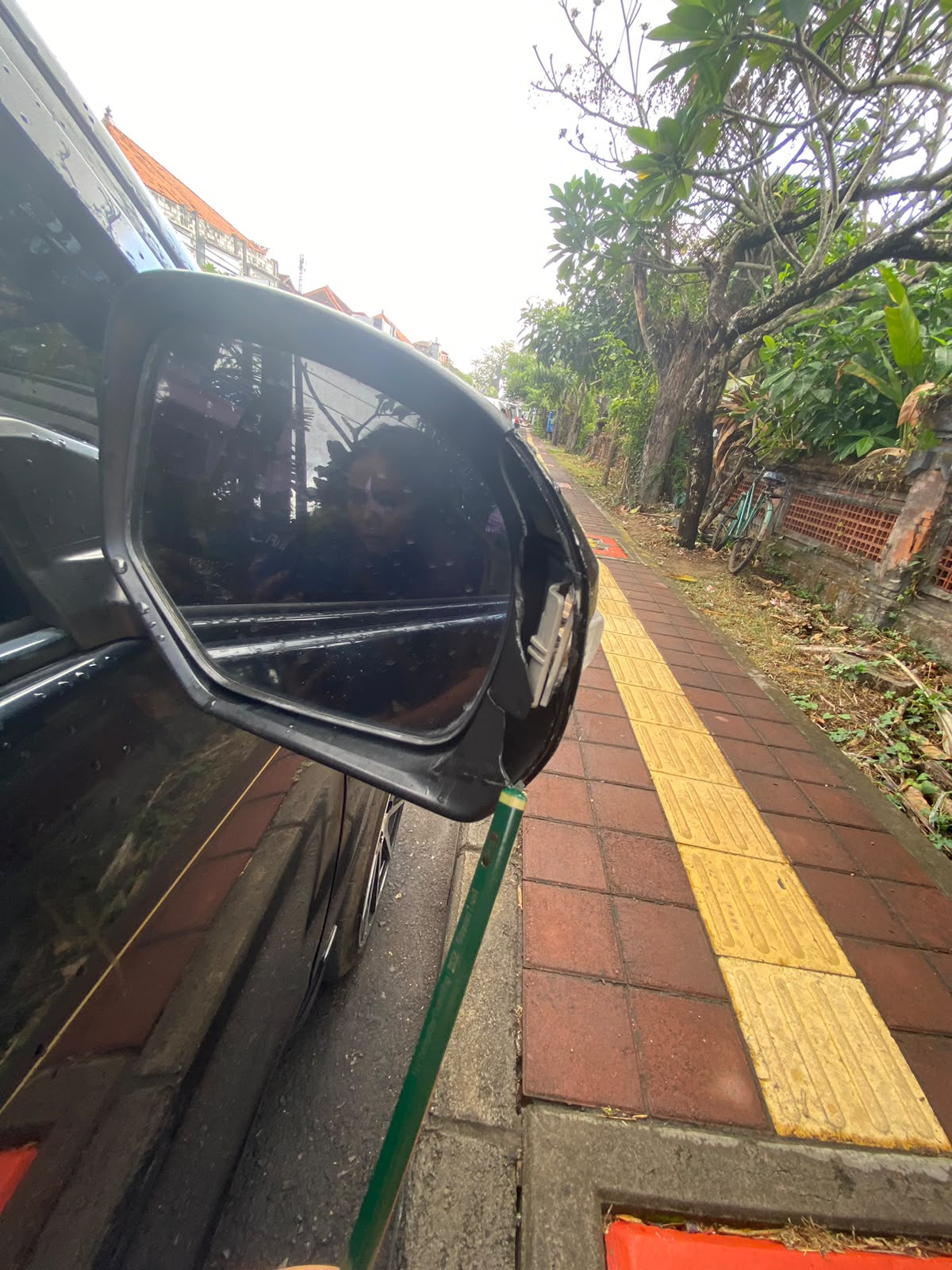 SUZUKI  ERTIGA  DX