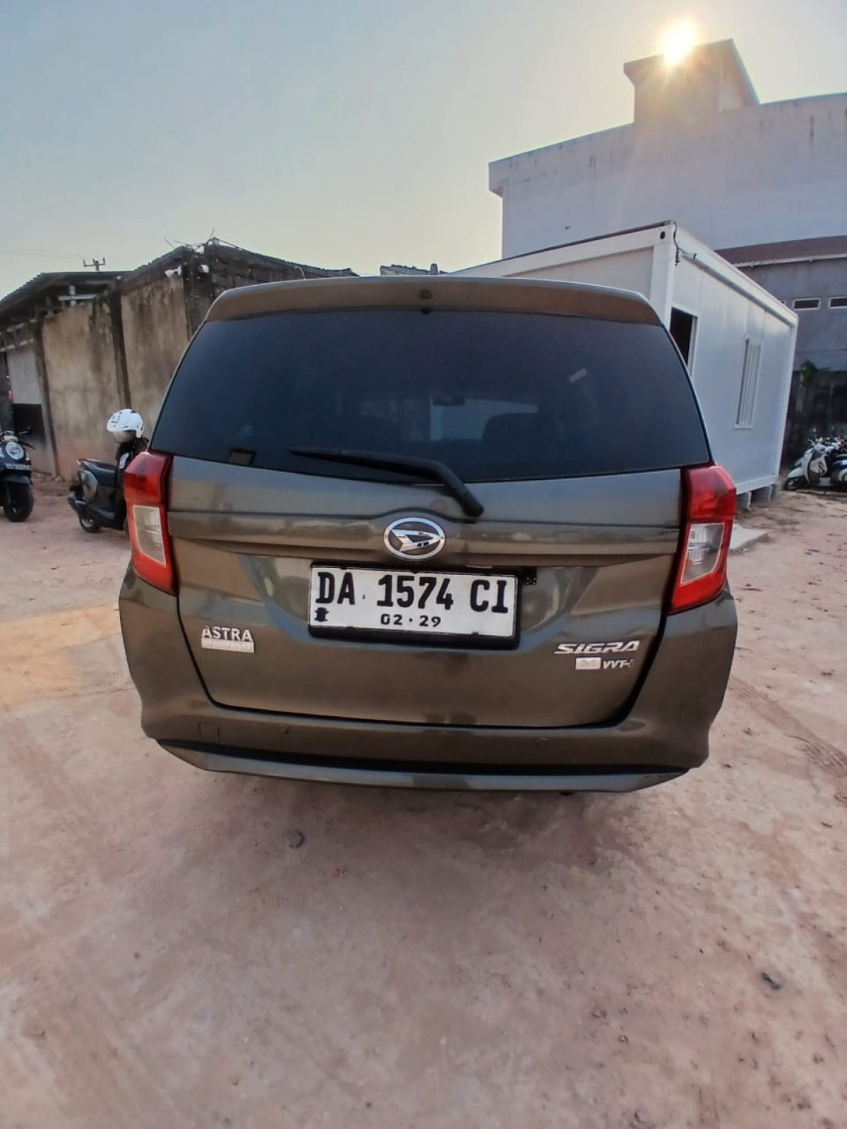 DAIHATSU SIGRA M
