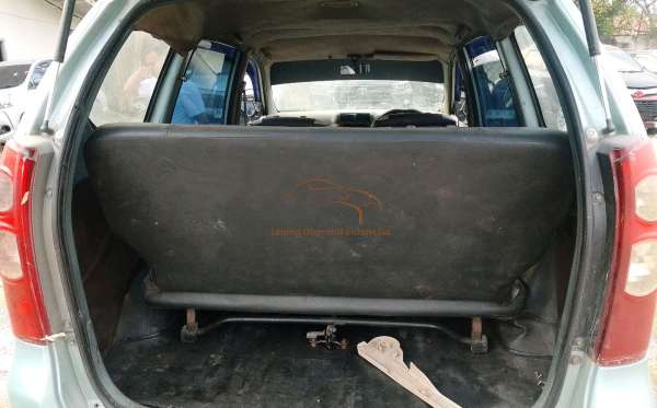 DAIHATSU XENIA