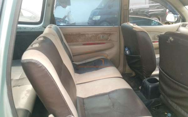 DAIHATSU XENIA