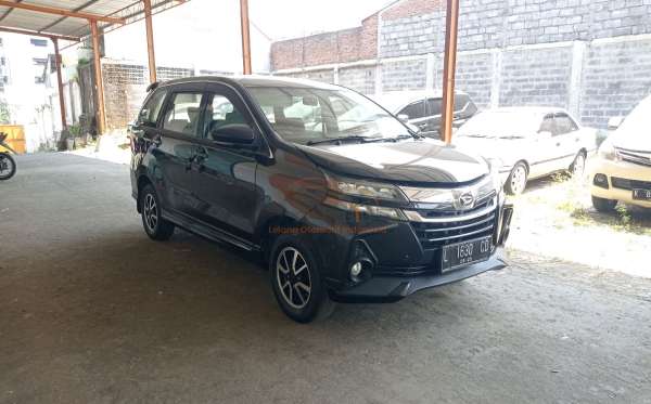 DAIHATSU XENIA