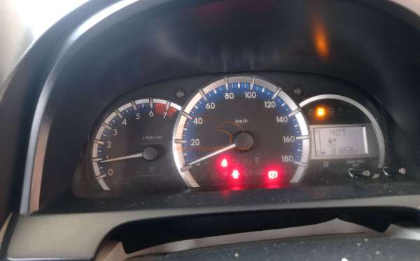DAIHATSU XENIA