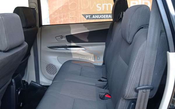 DAIHATSU XENIA