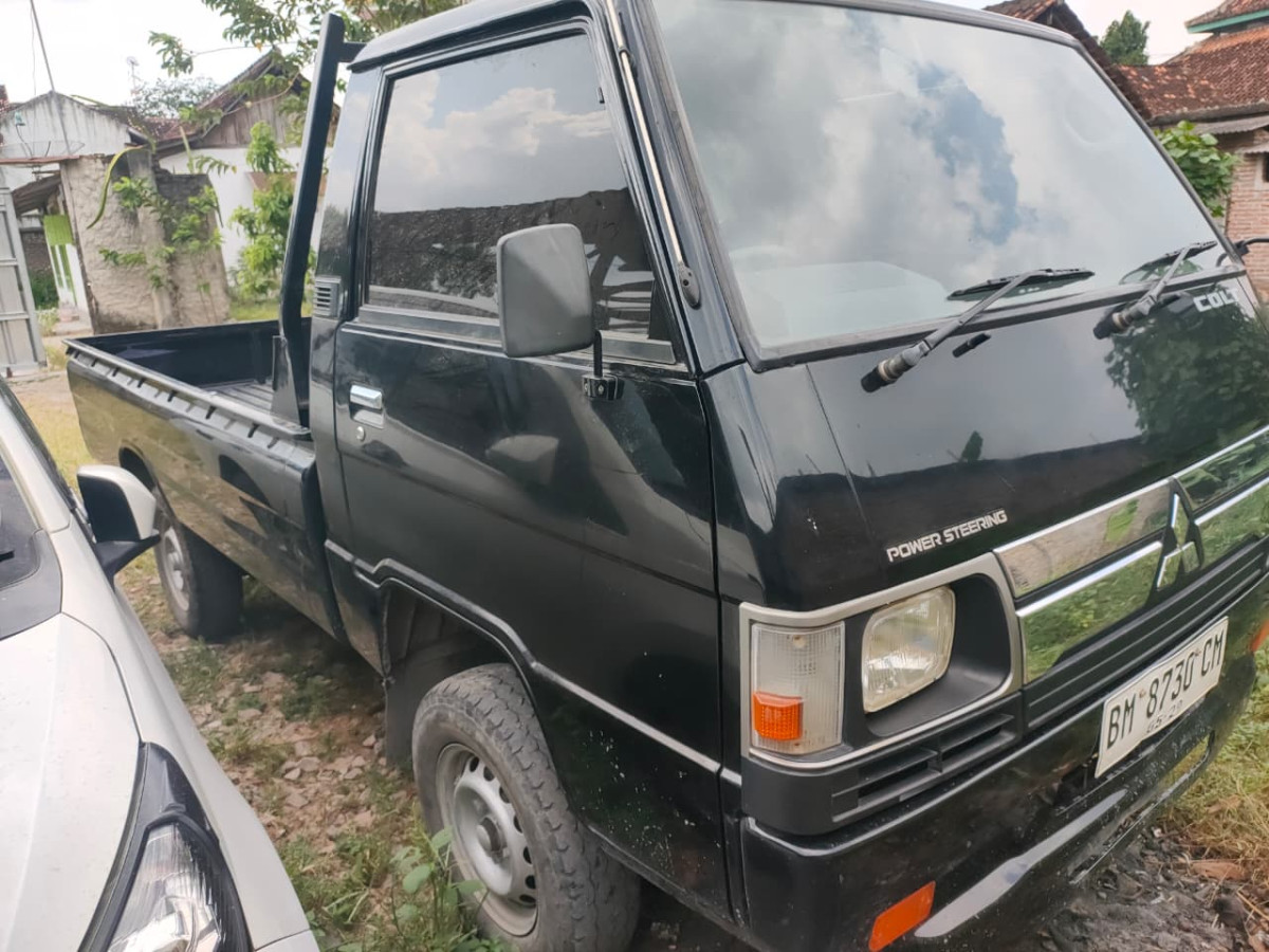 MITSUBISHI  L 300 L300 PU FB-R (4X2)