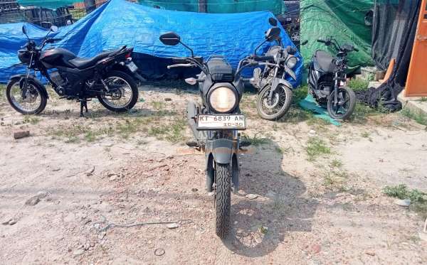 HONDA CB 150 Verza
