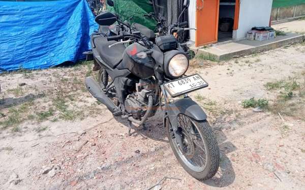 HONDA CB 150 Verza