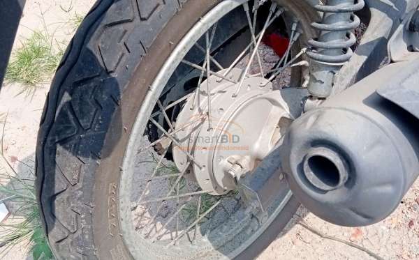 HONDA CB 150 Verza