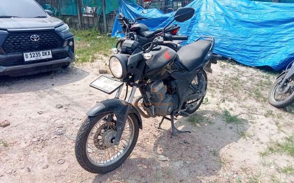 HONDA CB 150 Verza