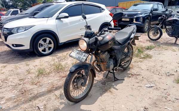 HONDA CB 150 Verza