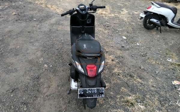 HONDA  GENIO
