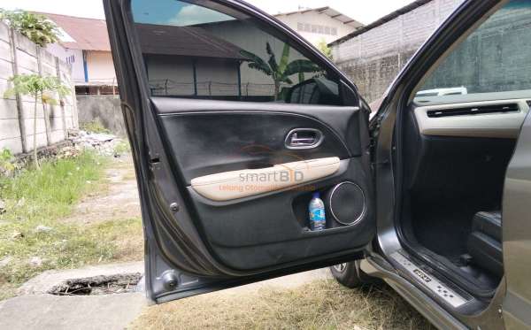 HONDA HRV 1.8 RS CVT CKD PRESTIGE