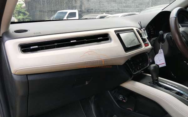HONDA HRV 1.8 RS CVT CKD PRESTIGE