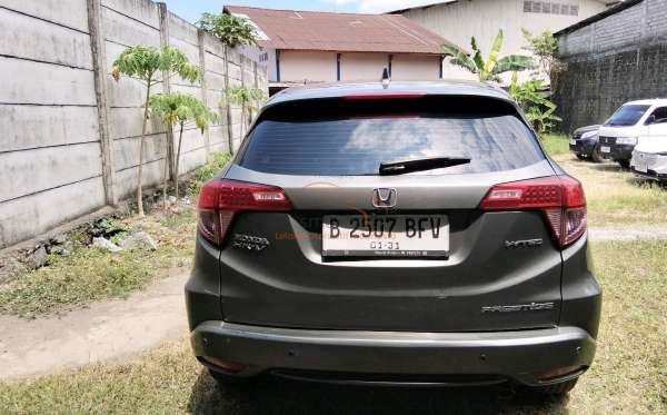 HONDA HRV 1.8 RS CVT CKD PRESTIGE