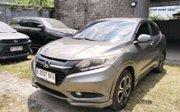 HONDA HRV 1.8 RS CVT CKD PRESTIGE