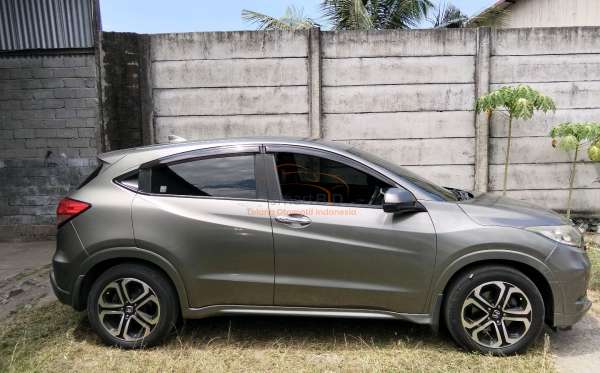 HONDA HRV 1.8 RS CVT CKD PRESTIGE