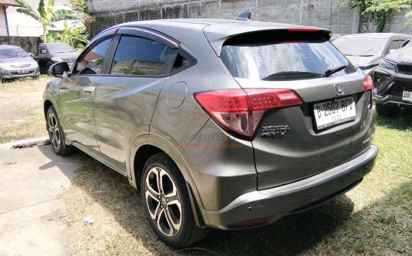 HONDA HRV 1.8 RS CVT CKD PRESTIGE