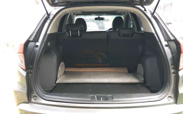 HONDA HRV 1.8 RS CVT CKD PRESTIGE