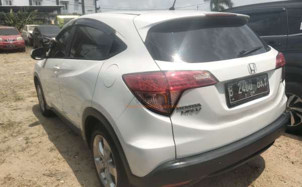 HONDA HRV RU1 1.5 S