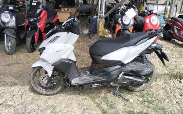 HONDA  VARIO 160