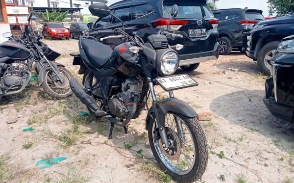HONDA  CB 150 Verza