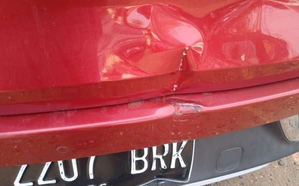 MG ZS LUX