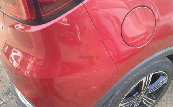 MG ZS LUX
