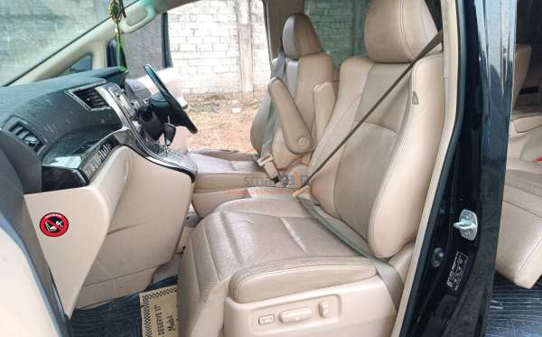 TOYOTA ALPHARD 2.4 G A/T