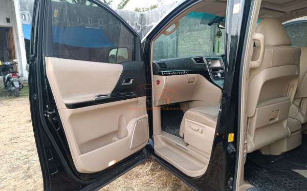 TOYOTA ALPHARD 2.4 G A/T