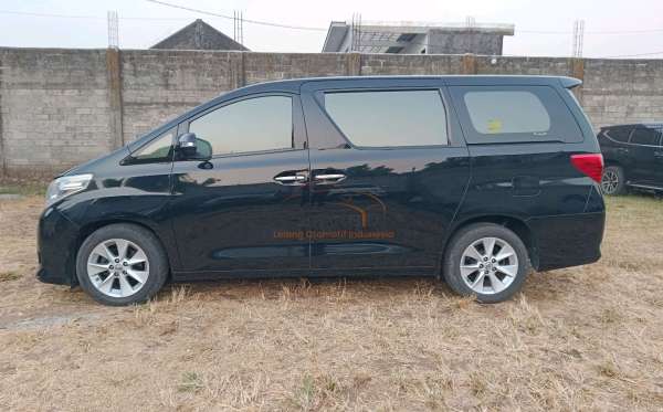 TOYOTA ALPHARD 2.4 G A/T