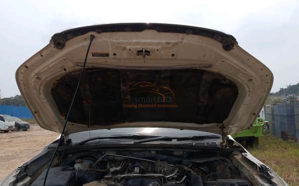 TOYOTA HILUX 2.4G DC