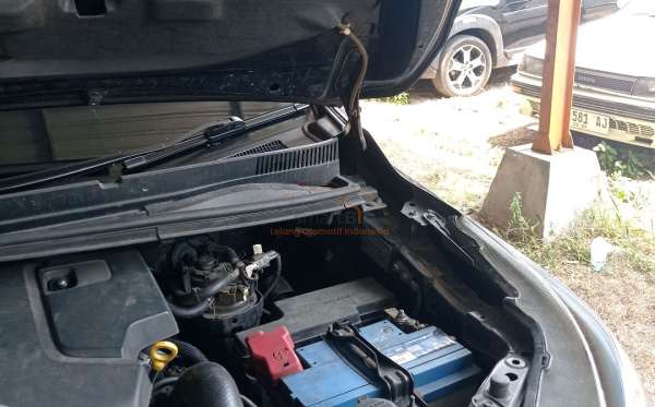 TOYOTA  INNOVA  2.4 G
