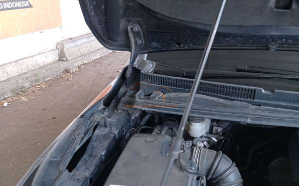 TOYOTA  INNOVA  2.4 G