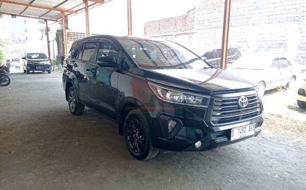 TOYOTA  INNOVA  2.4 G