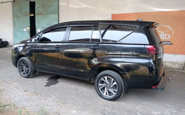 TOYOTA  INNOVA  2.4 G