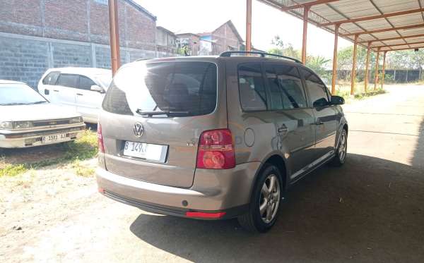 VW TOURAN 1.4