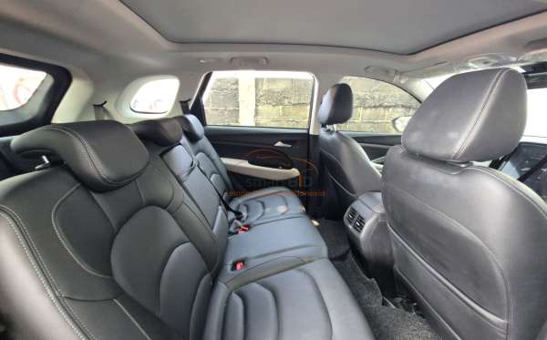 WULING ALMAZ 1.5L T LUX
