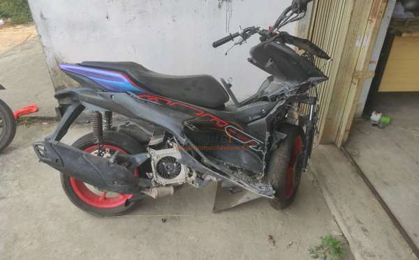 YAMAHA  AEROX 155