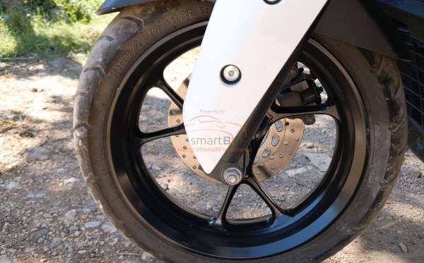 YAMAHA NMAX
