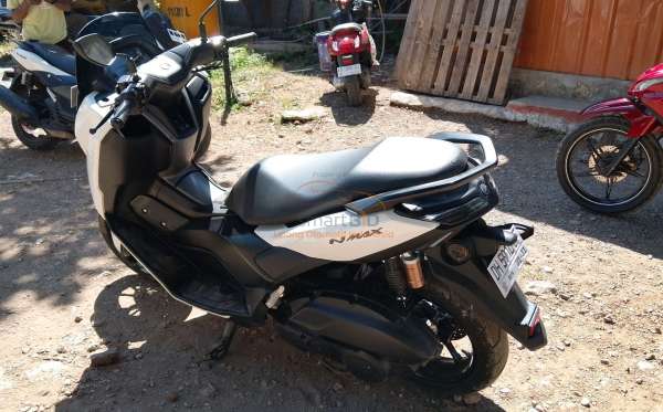 YAMAHA NMAX