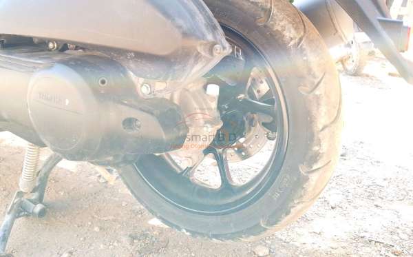 YAMAHA NMAX