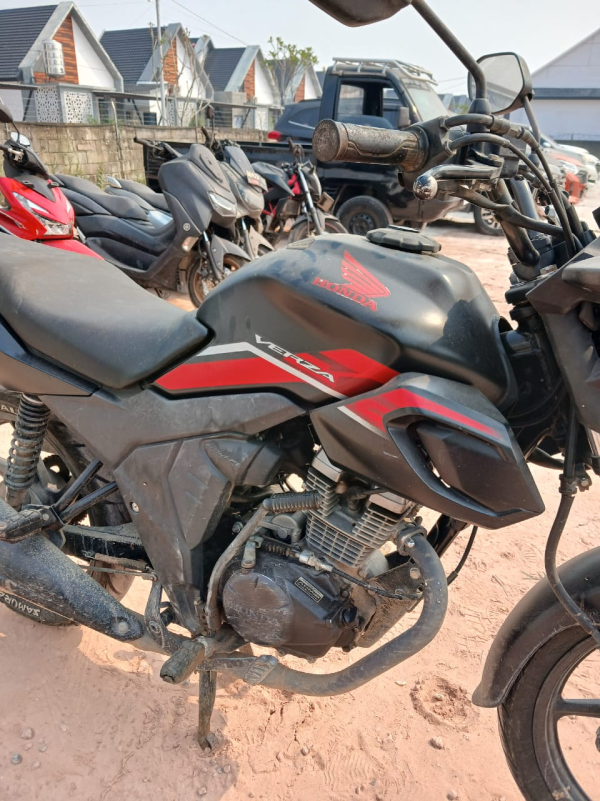HONDA  CB 150 Verza