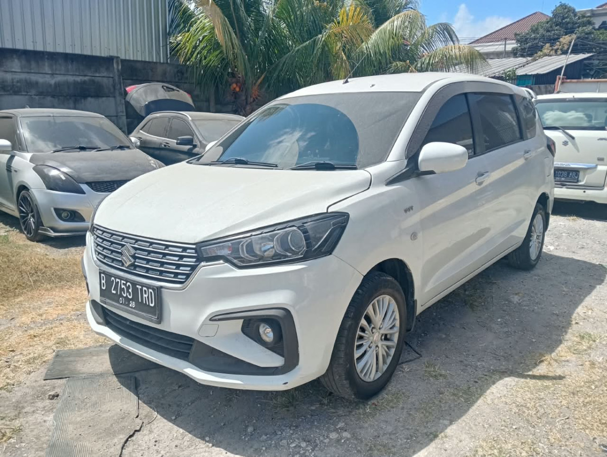 SUZUKI  ERTIGA  GL