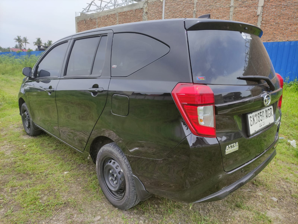 DAIHATSU  SIGRA  M