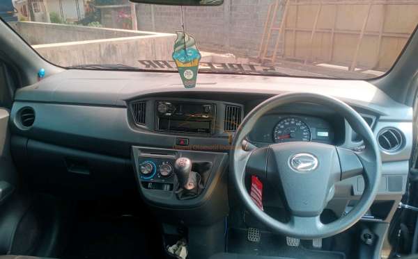 DAIHATSU SIGRA D