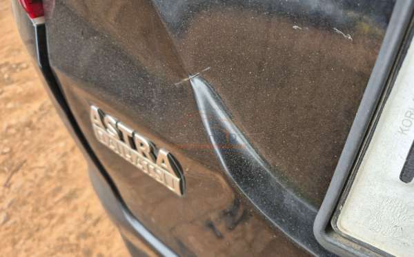 DAIHATSU  SIGRA  1.2 R