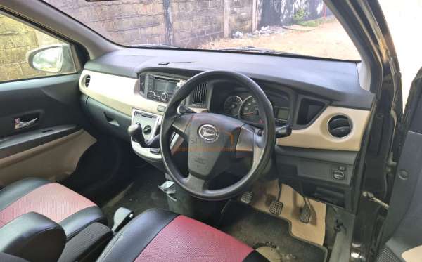 DAIHATSU  SIGRA  1.2 R