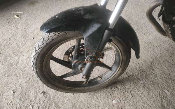 HONDA CB 150 Verza