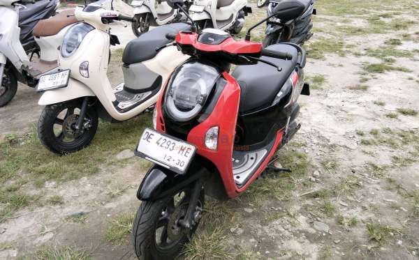 HONDA  SCOOPY
