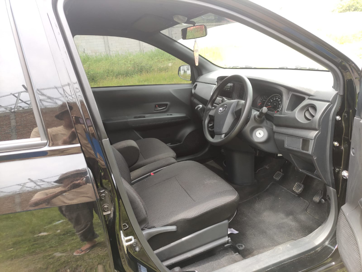 DAIHATSU  SIGRA  M
