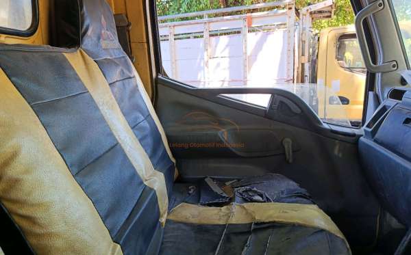 MITSUBISHI COLT DIESEL FE 74